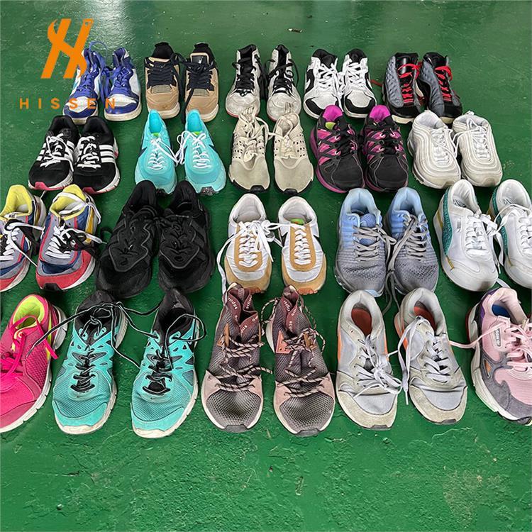 旧鞋二手品牌鞋国际女鞋used shoes branded 25kg/bales出口秘鲁