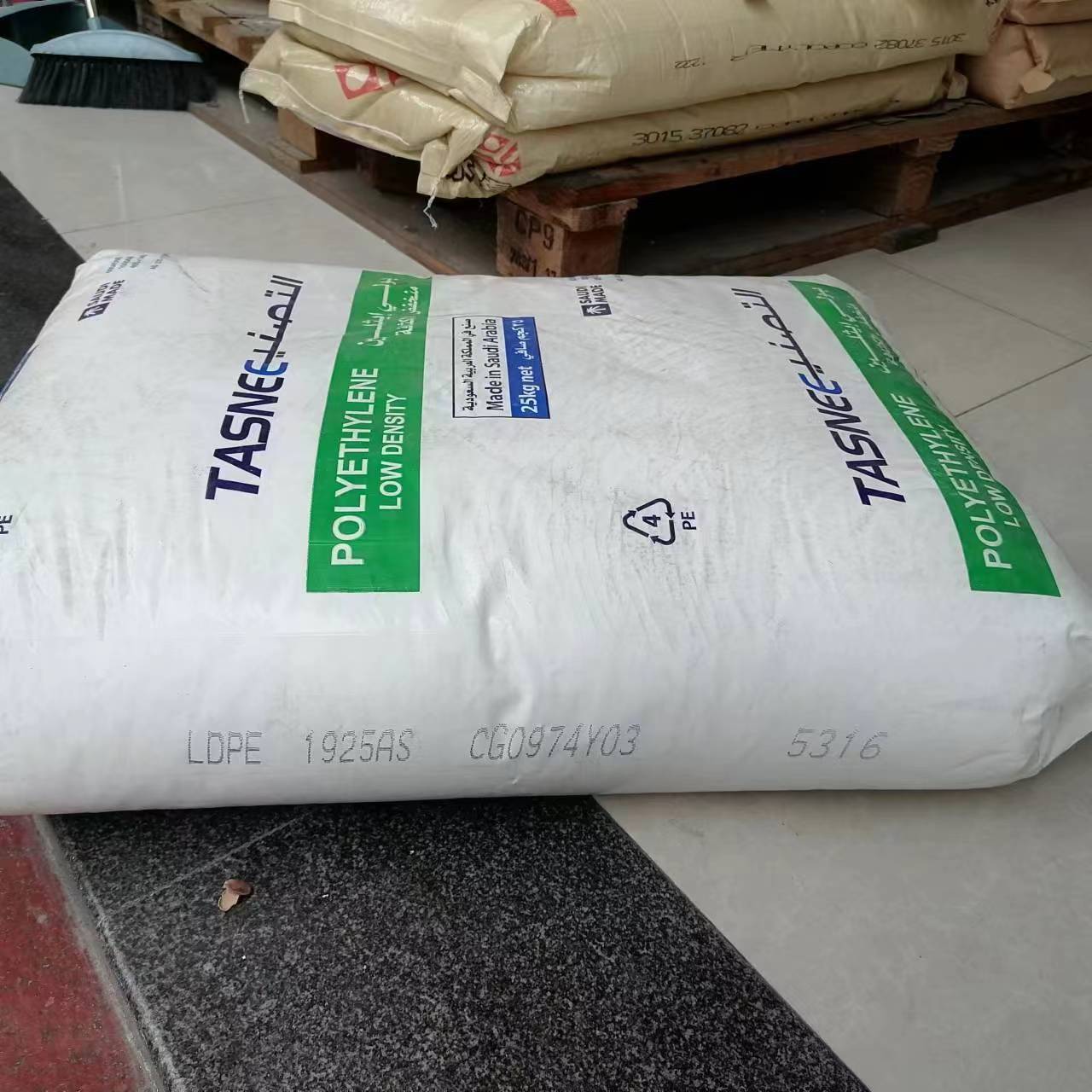 LDPE 沙特Tasnee 1925AS 1.9个融脂 用于袋 收缩膜 透明级