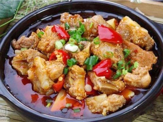 宋一轩黄焖鸡米饭