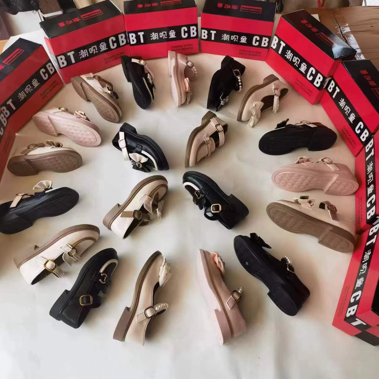 库存鞋子批发女鞋运动鞋老爹鞋尾货小直播鞋创业开店赶集内销外贸